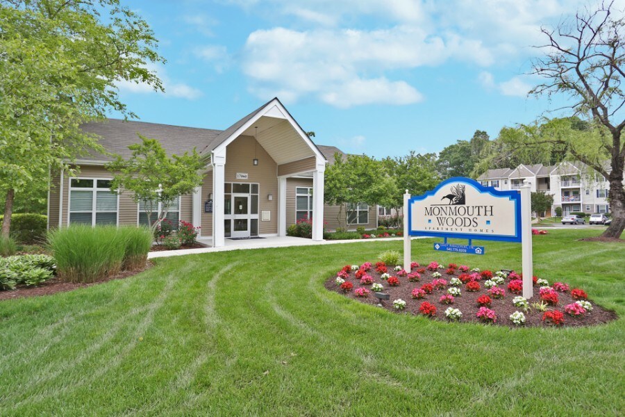 Monmouth Woods Apartments King VA Apartments