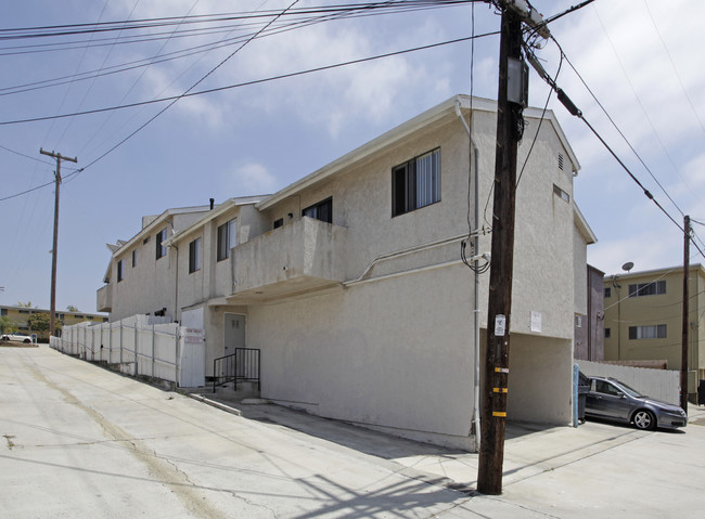 Pacific Gardens in San Diego, CA - Building Photo - Building Photo