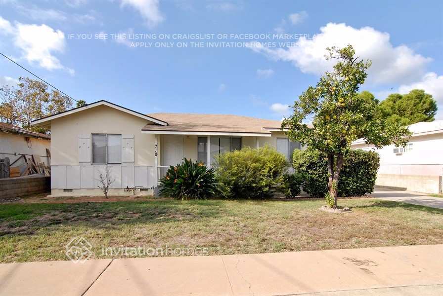 719 Erica St in Escondido, CA - Foto de edificio