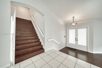 11374 NW 66th St in Doral, FL - Building Photo - Building Photo