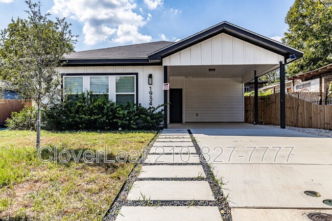 1934 Lamar St in San Antonio, TX - Building Photo - Building Photo