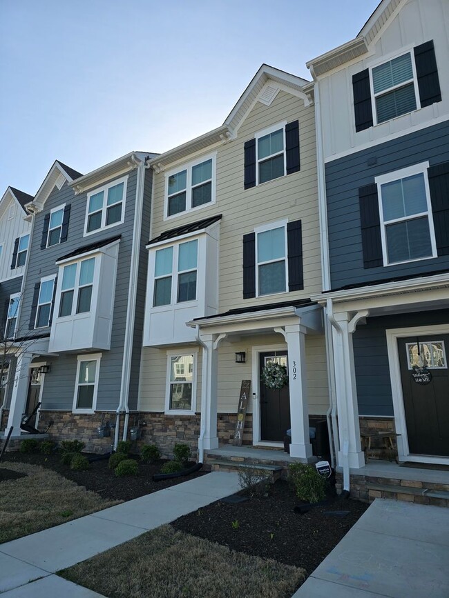 302 Fost Blvd in Moyock, NC - Building Photo - Building Photo