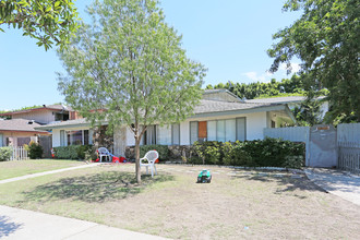 12102 Laguna St in Garden Grove, CA - Building Photo - Building Photo