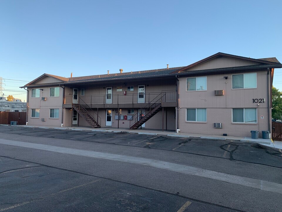 South Eliot St Apartments in Denver, CO - Foto de edificio