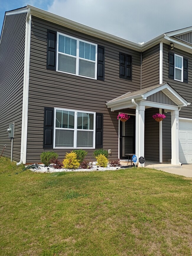 property at 751 Wolverine Ln