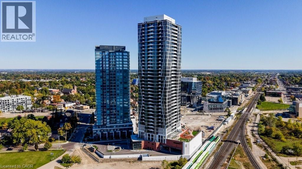 25 Wellington St S in Kitchener, ON - Building Photo