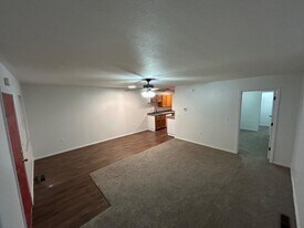 721 N Vinita Ave in Tahlequah, OK - Building Photo