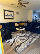 5474 Shorefront Dr in San Diego, CA - Building Photo