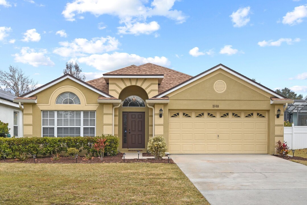 3108 Merlot Way in Clermont, FL - Building Photo