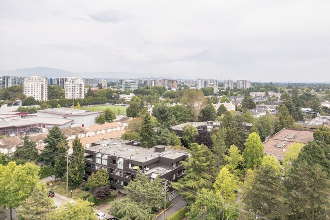 7300 Moffatt Rd in Richmond, BC - Building Photo - Building Photo