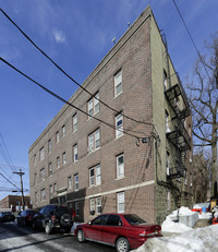 Roosevelt Apartments in Cliffside Park, NJ - Building Photo - Building Photo