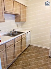 430 Oriole Dr in McMinnville, TN - Foto de edificio - Building Photo