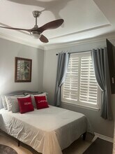 8418 Lourenco Ln, Unit KingstonIn-Law in Corona, CA - Foto de edificio - Building Photo