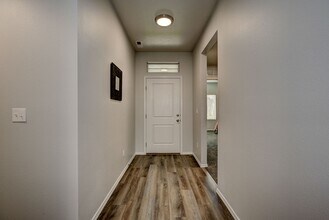 4394 W Sunny Cove St in Meridian, ID - Building Photo - Building Photo