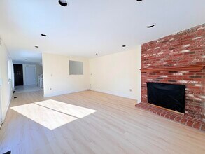 93 Spyglass Hill Dr in Ashland, MA - Building Photo - Building Photo