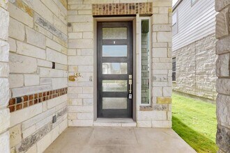 1531 N Red Bud Ln in Round Rock, TX - Building Photo - Building Photo