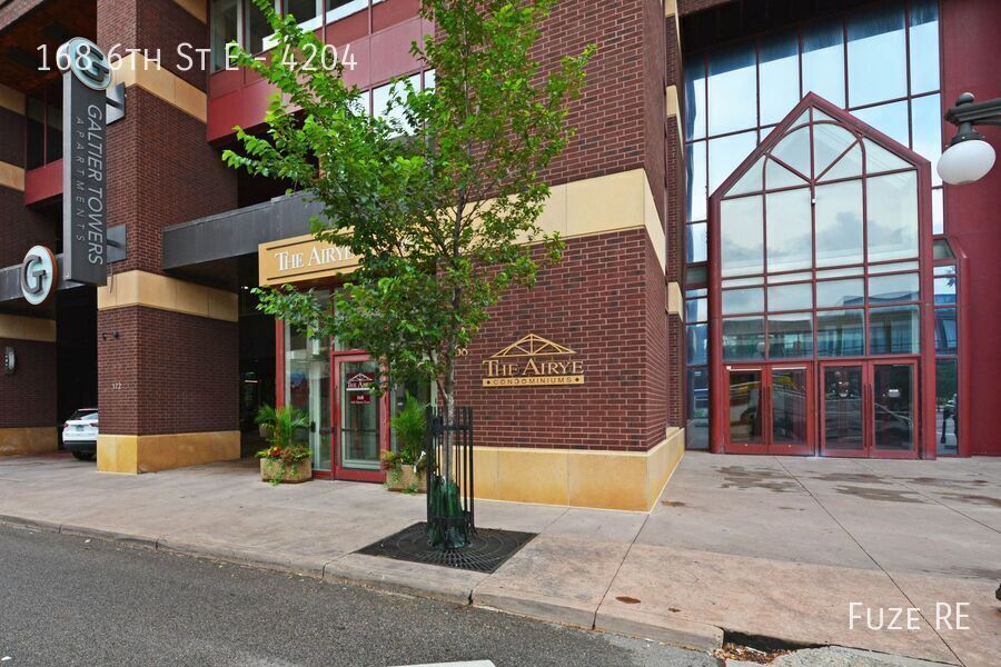 168 6th St E in St. Paul, MN - Building Photo