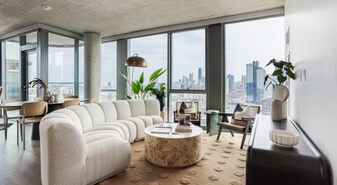 1152 W Carroll Ave in Chicago, IL - Building Photo