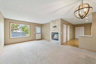 15714 Flackwood Trail in Apple Valley, MN - Building Photo - Building Photo