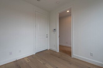 4057 Leeland St in Houston, TX - Building Photo - Building Photo