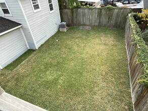 4334 Jefferson St in Houston, TX - Foto de edificio - Building Photo