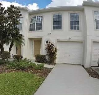 9856 Ashburn Lake Dr in Tampa, FL - Building Photo