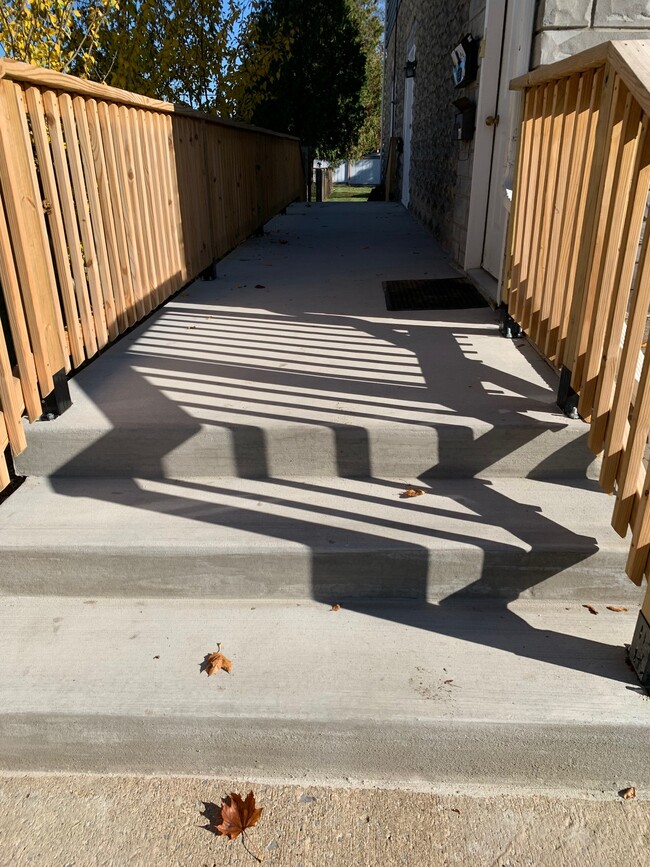 324 Russell Ave, Unit 1 in Williamsport, PA - Building Photo - Building Photo