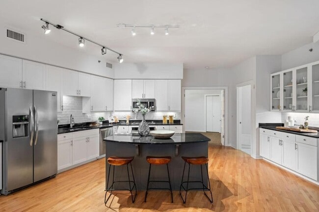 408 N 1st St in Minneapolis, MN - Building Photo - Building Photo