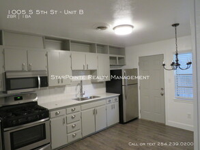 1005 S 5th St-Unit -Unit B in Copperas Cove, TX - Building Photo - Building Photo