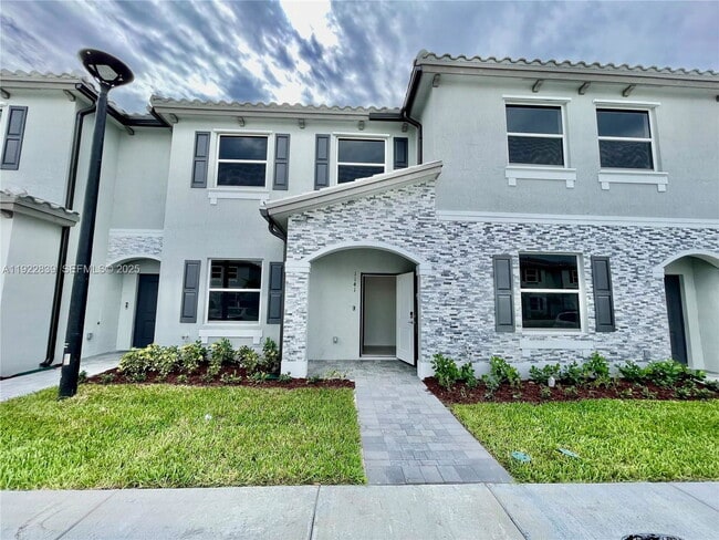 property at 1141 SE 2nd St