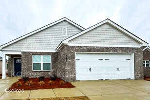 394 Angela St in Prattville, AL - Building Photo