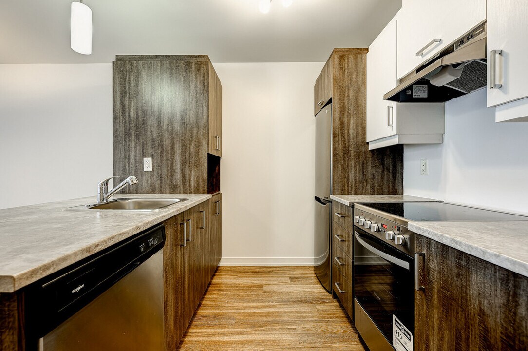 173 Boulevard Armand-Frappier in Ste-Julie, QC - Building Photo