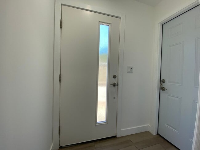 16551 Vine Ter in Los Angeles, CA - Building Photo - Building Photo