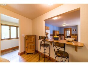82254 Hanna Rd in Dexter, OR - Building Photo - Building Photo