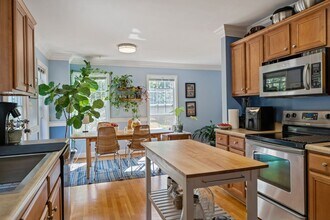 404 W Cornwallis Rd in Durham, NC - Building Photo - Building Photo