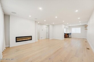 85 Lone Star Ln in Englishtown, NJ - Building Photo - Building Photo