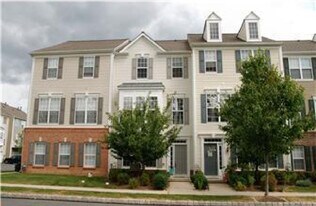 1932 Cavalier Ln in Chester Springs, PA - Building Photo