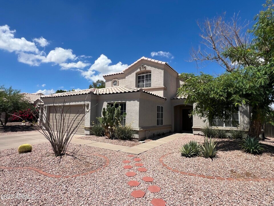 4446 E Graythorn St in Phoenix, AZ - Building Photo