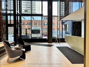 127 Broadway Ave in Toronto, ON - Building Photo - Building Photo