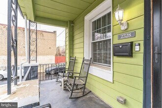 2528 Ingersoll St in Philadelphia, PA - Building Photo - Building Photo