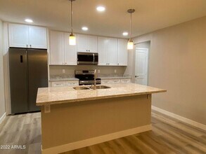 1814 E Randall Dr in Tempe, AZ - Building Photo - Building Photo