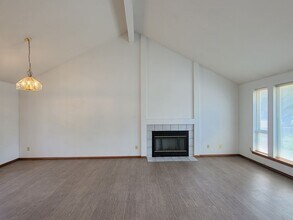 2504 W Klamath Ave in Kennewick, WA - Building Photo - Building Photo