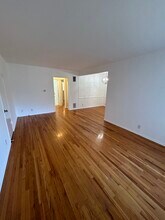 8903 Alden Dr in Los Angeles, CA - Building Photo - Building Photo