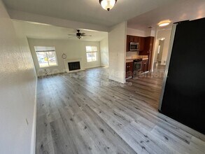 930 Amaretto Dr in Tracy, CA - Building Photo - Building Photo