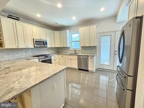 1311 S St SE in Washington, DC - Building Photo - Building Photo