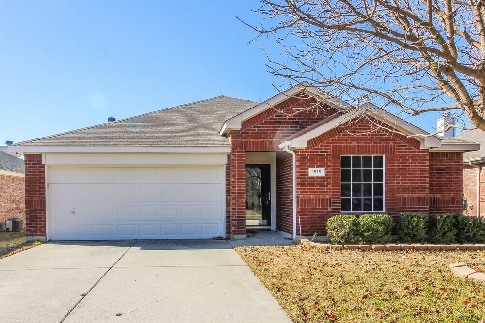 1515 Warrington Way in Forney, TX - Building Photo