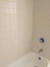 130 Nichols Ave, Unit #3 in Watertown, MA - Building Photo - Building Photo