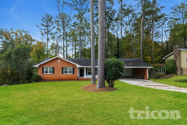 property at 4110 Jeffrey Dr SW