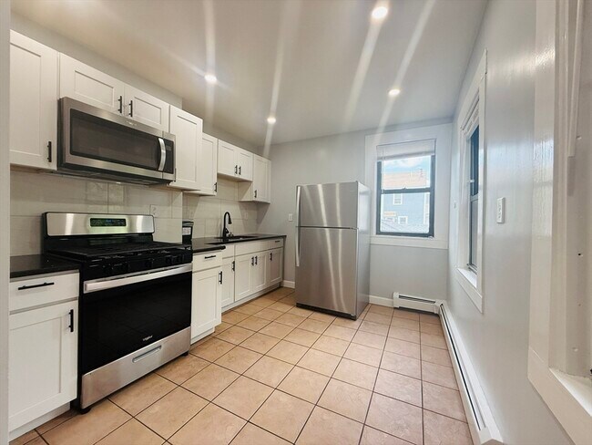 183 Windsor St in Cambridge, MA - Building Photo - Building Photo