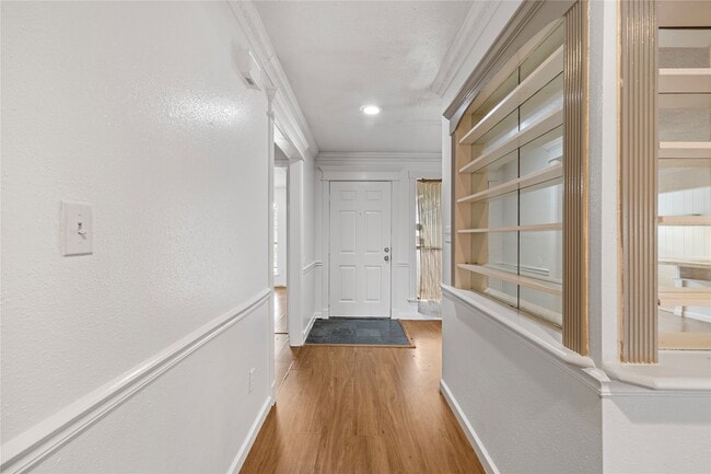property at 6327 Lynkat Ln